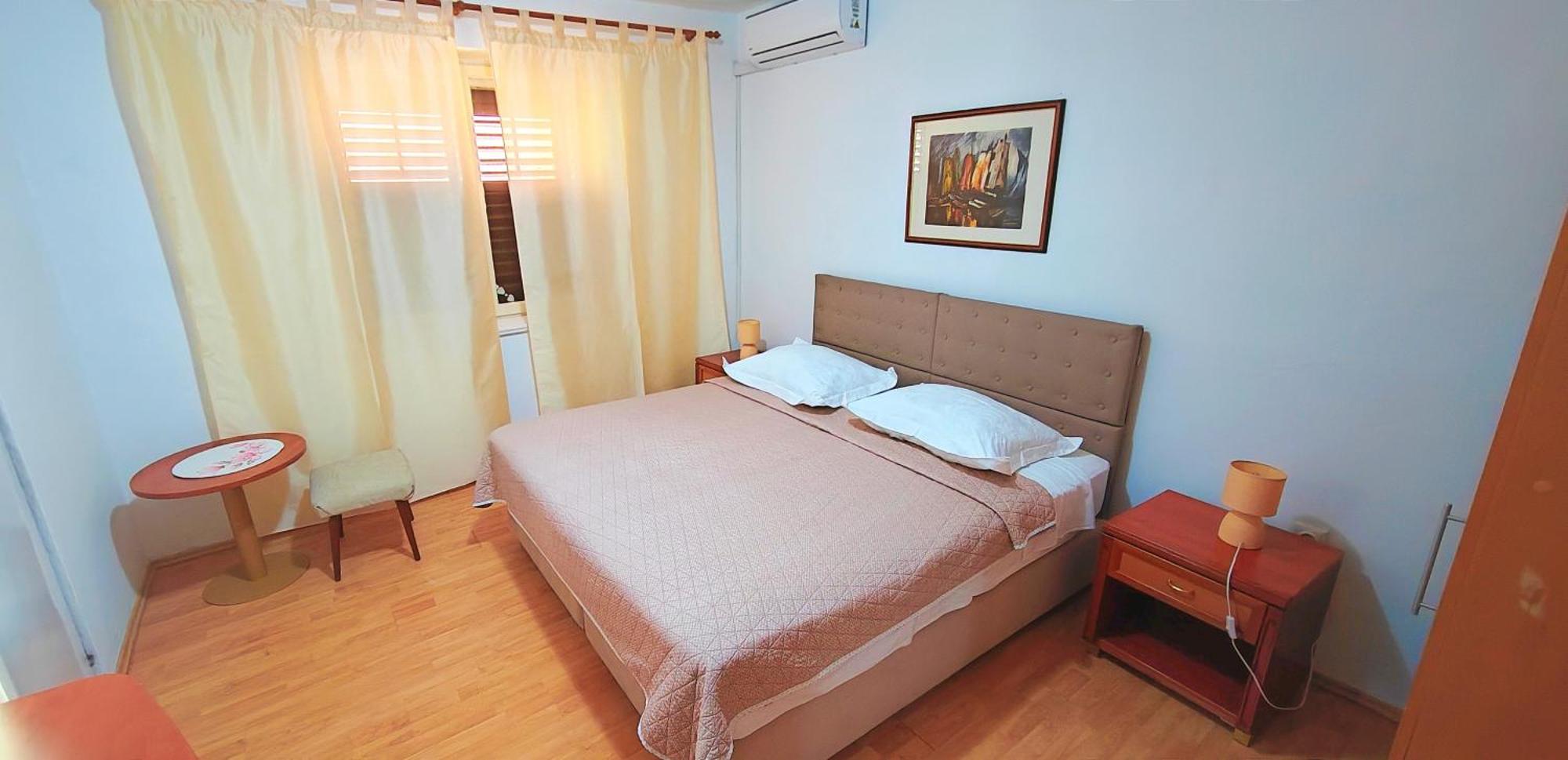 Apartments Jadranka Tučepi Rum bild